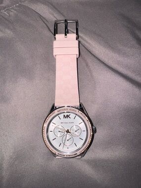 Michael Kors Pink Silicone Strap Chronograph with Rose Gold Accents